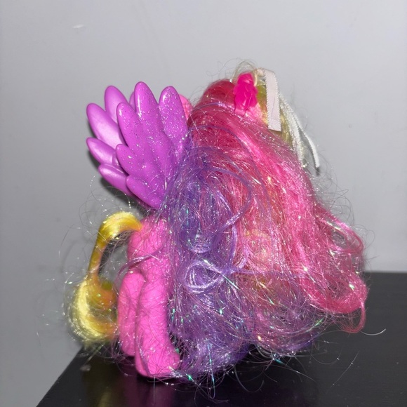 My Little Pony G4 Cadence 2010 4” figure with tinsel hair and 2 hair clips - Picture 3 of 5